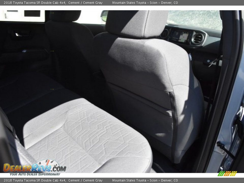 2018 Toyota Tacoma SR Double Cab 4x4 Cement / Cement Gray Photo #17