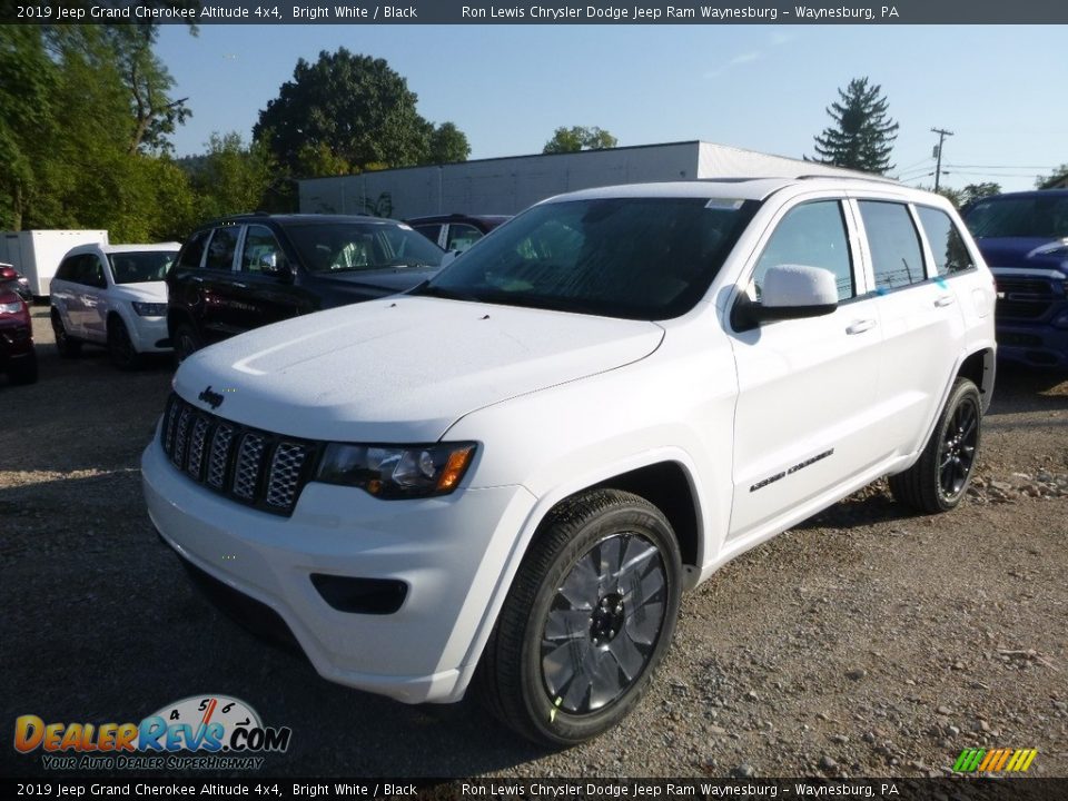 2019 Jeep Grand Cherokee Altitude 4x4 Bright White / Black Photo #1