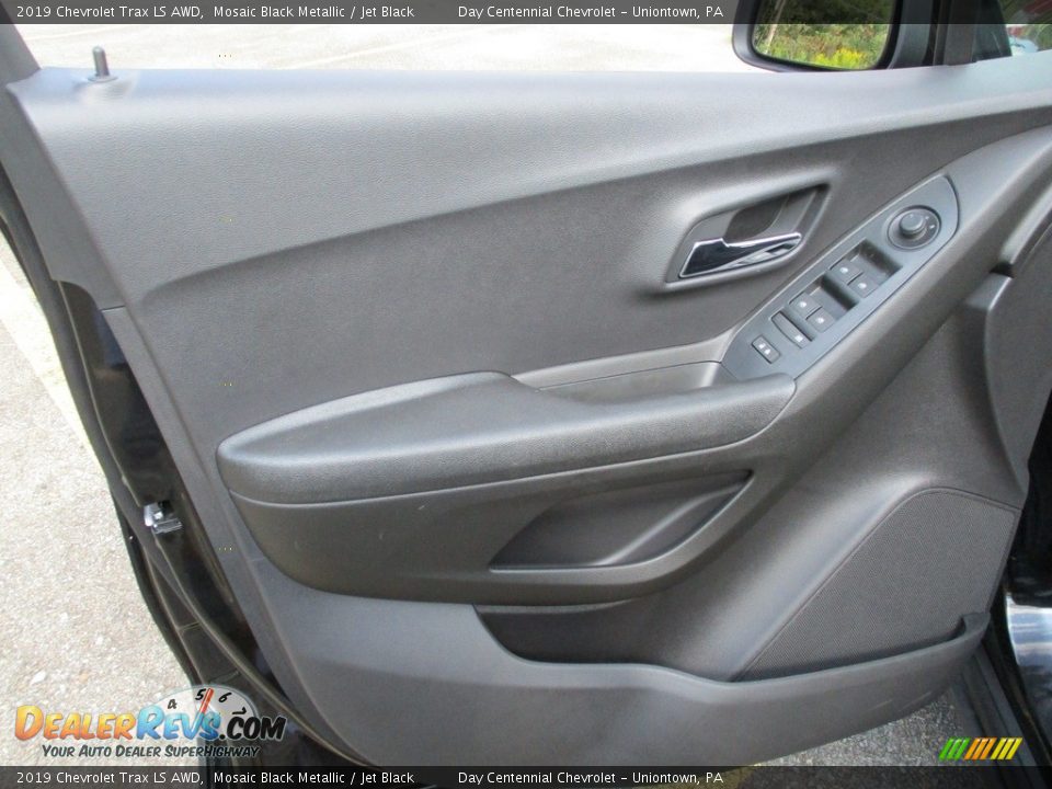 2019 Chevrolet Trax LS AWD Mosaic Black Metallic / Jet Black Photo #5