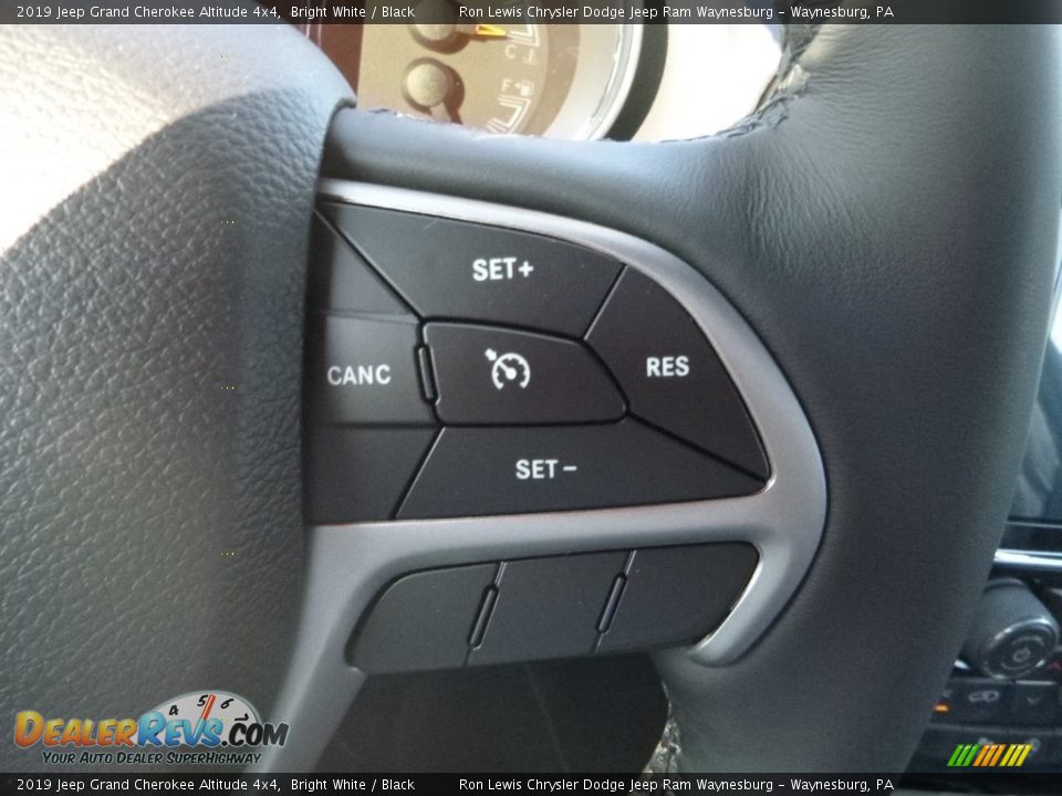 2019 Jeep Grand Cherokee Altitude 4x4 Bright White / Black Photo #18