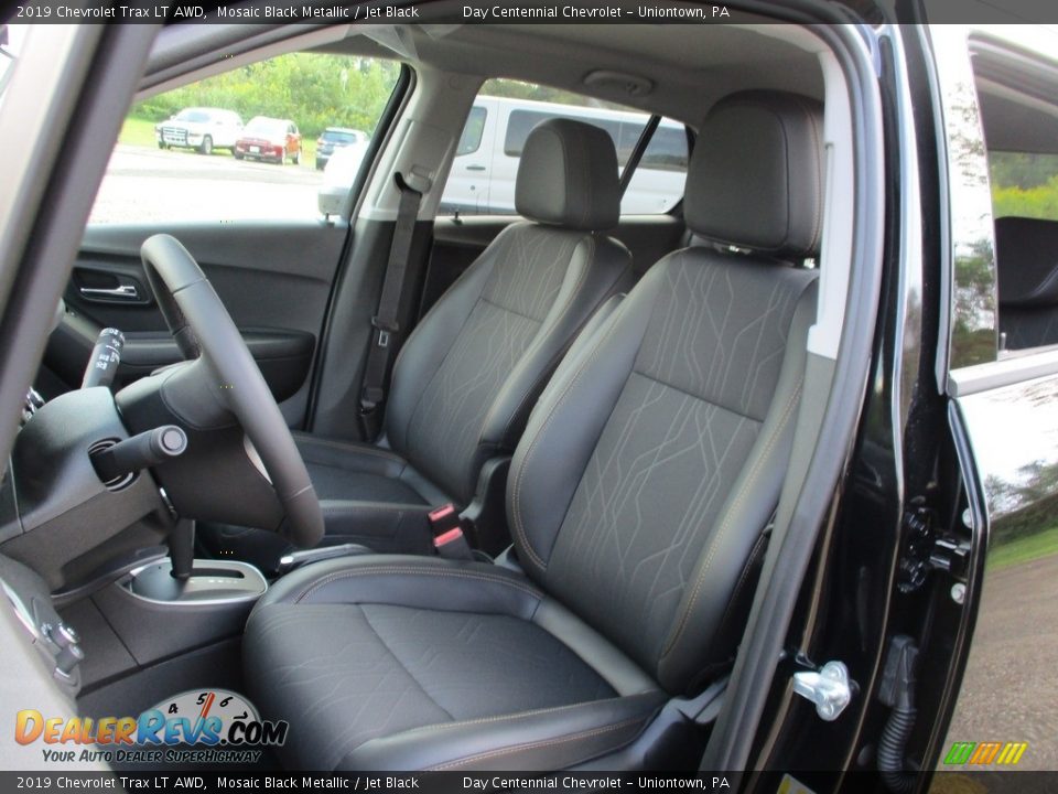 Front Seat of 2019 Chevrolet Trax LT AWD Photo #7