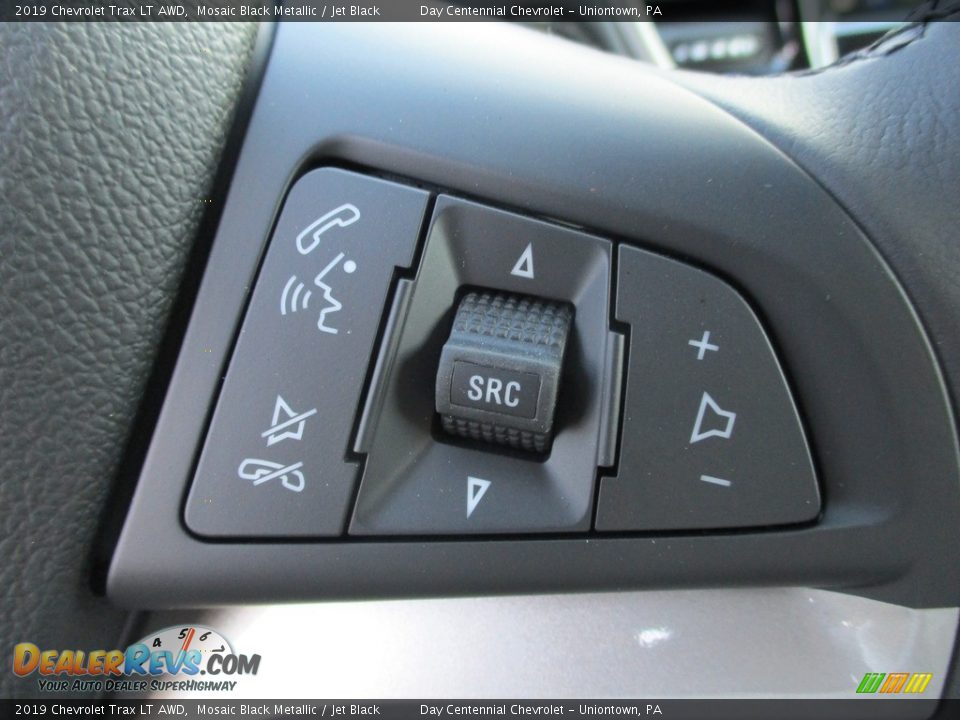 Controls of 2019 Chevrolet Trax LT AWD Photo #13