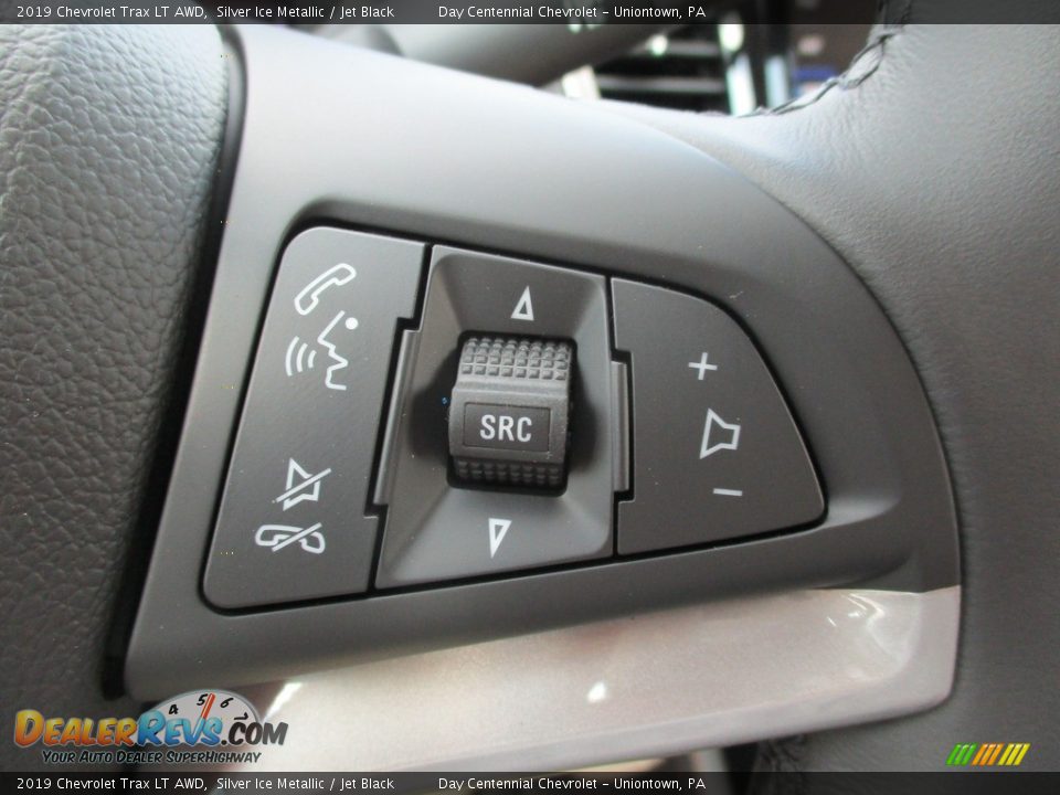 Controls of 2019 Chevrolet Trax LT AWD Photo #12