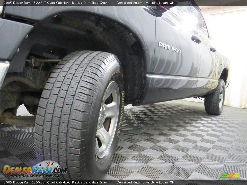2005 Dodge Ram 1500 SLT Quad Cab 4x4 Black / Dark Slate Gray Photo #8