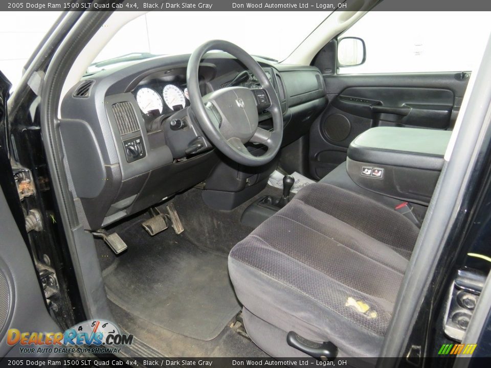 2005 Dodge Ram 1500 SLT Quad Cab 4x4 Black / Dark Slate Gray Photo #16