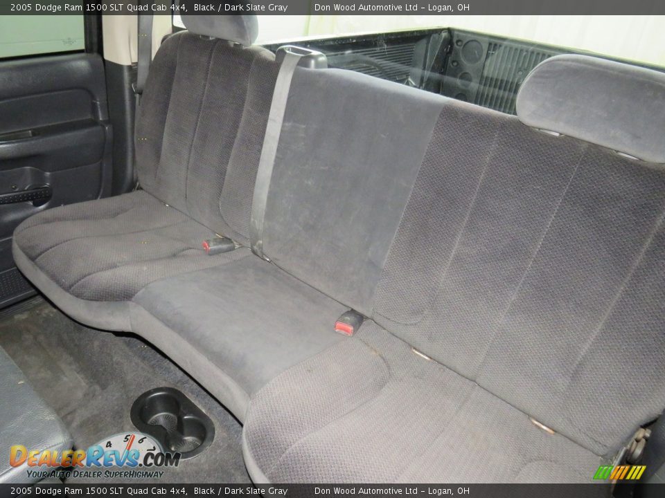 2005 Dodge Ram 1500 SLT Quad Cab 4x4 Black / Dark Slate Gray Photo #17