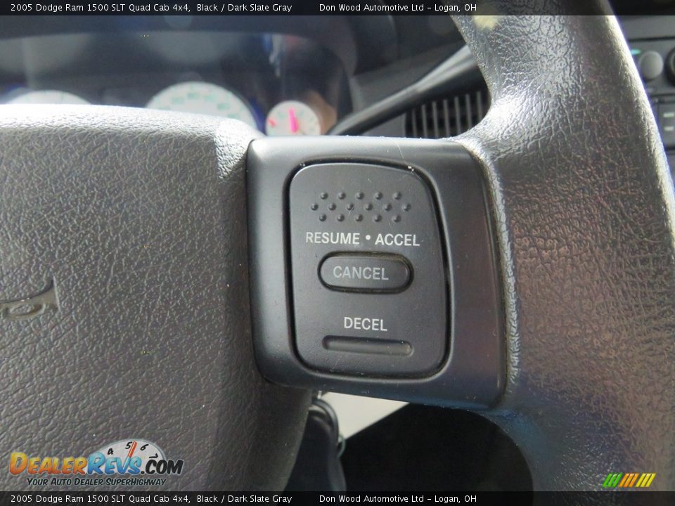 2005 Dodge Ram 1500 SLT Quad Cab 4x4 Black / Dark Slate Gray Photo #34