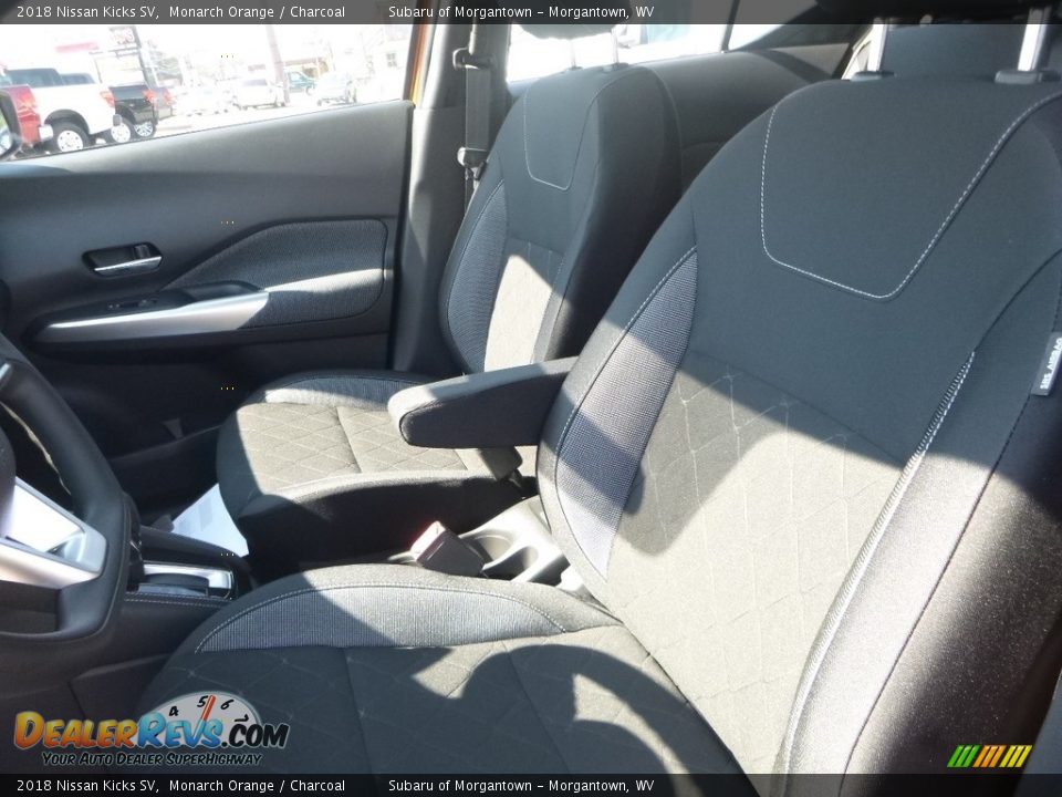2018 Nissan Kicks SV Monarch Orange / Charcoal Photo #14