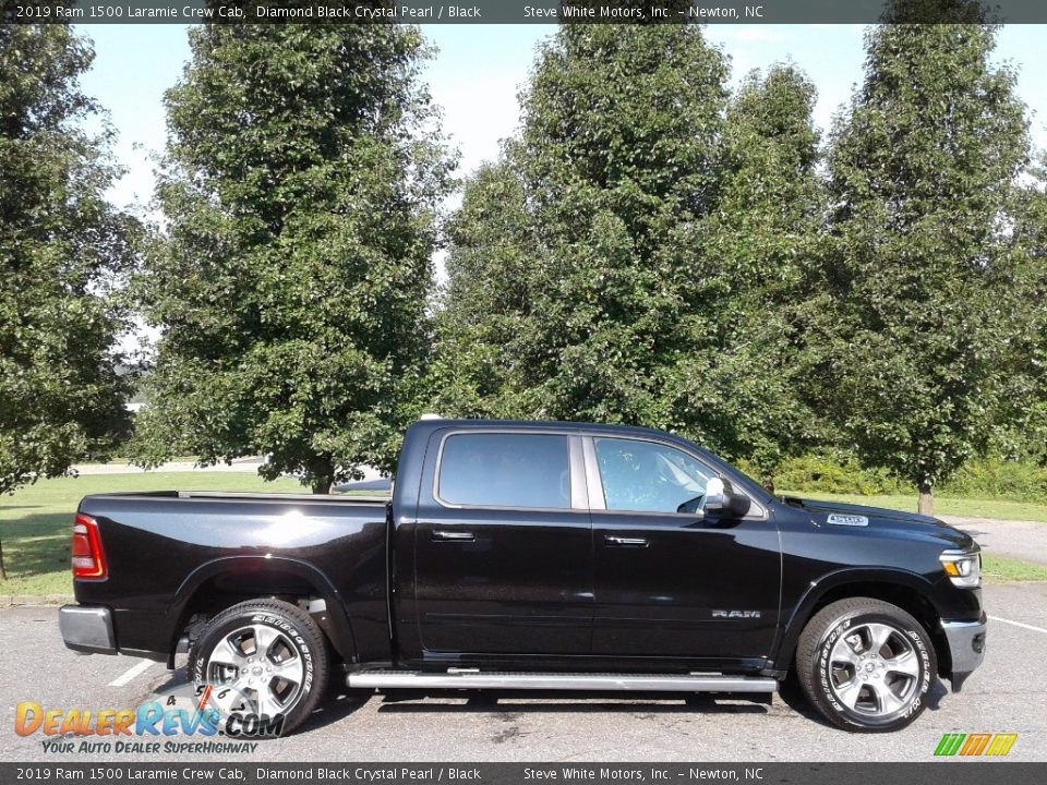 2019 Ram 1500 Laramie Crew Cab Diamond Black Crystal Pearl / Black Photo #5