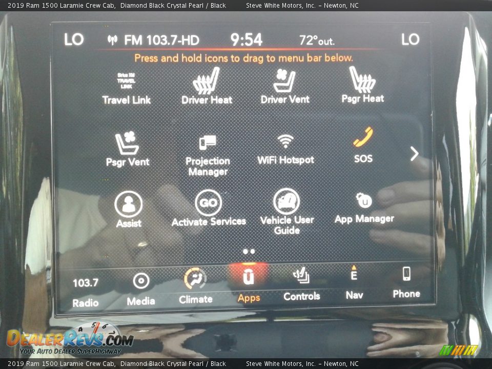 2019 Ram 1500 Laramie Crew Cab Diamond Black Crystal Pearl / Black Photo #28
