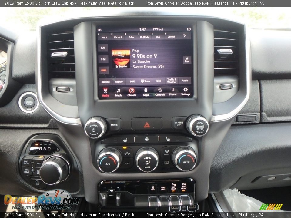 2019 Ram 1500 Big Horn Crew Cab 4x4 Maximum Steel Metallic / Black Photo #16