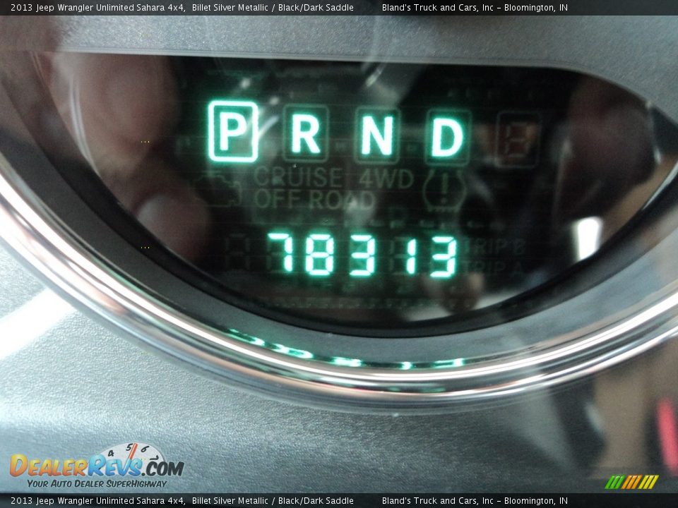 2013 Jeep Wrangler Unlimited Sahara 4x4 Billet Silver Metallic / Black/Dark Saddle Photo #17