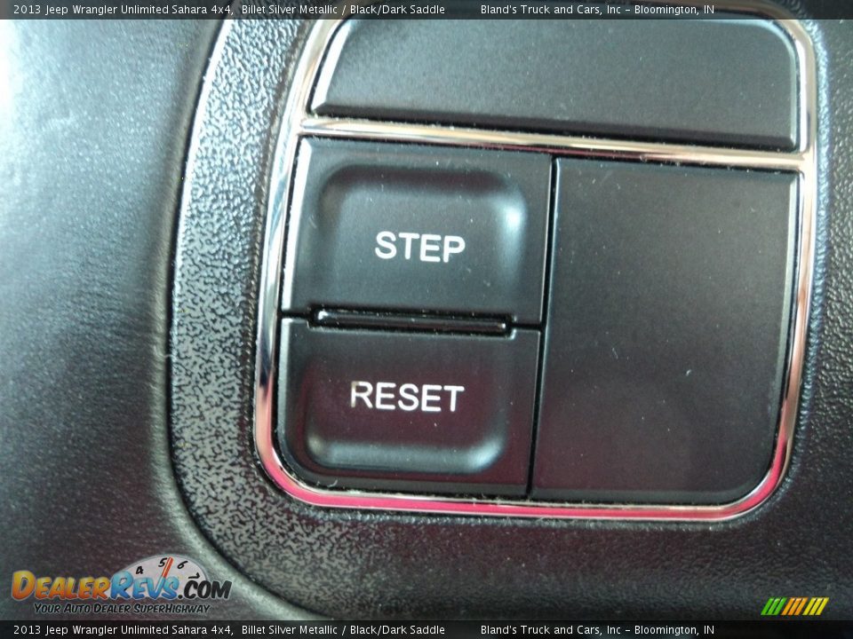 2013 Jeep Wrangler Unlimited Sahara 4x4 Billet Silver Metallic / Black/Dark Saddle Photo #18