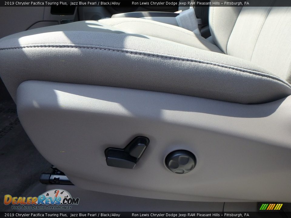 2019 Chrysler Pacifica Touring Plus Jazz Blue Pearl / Black/Alloy Photo #15