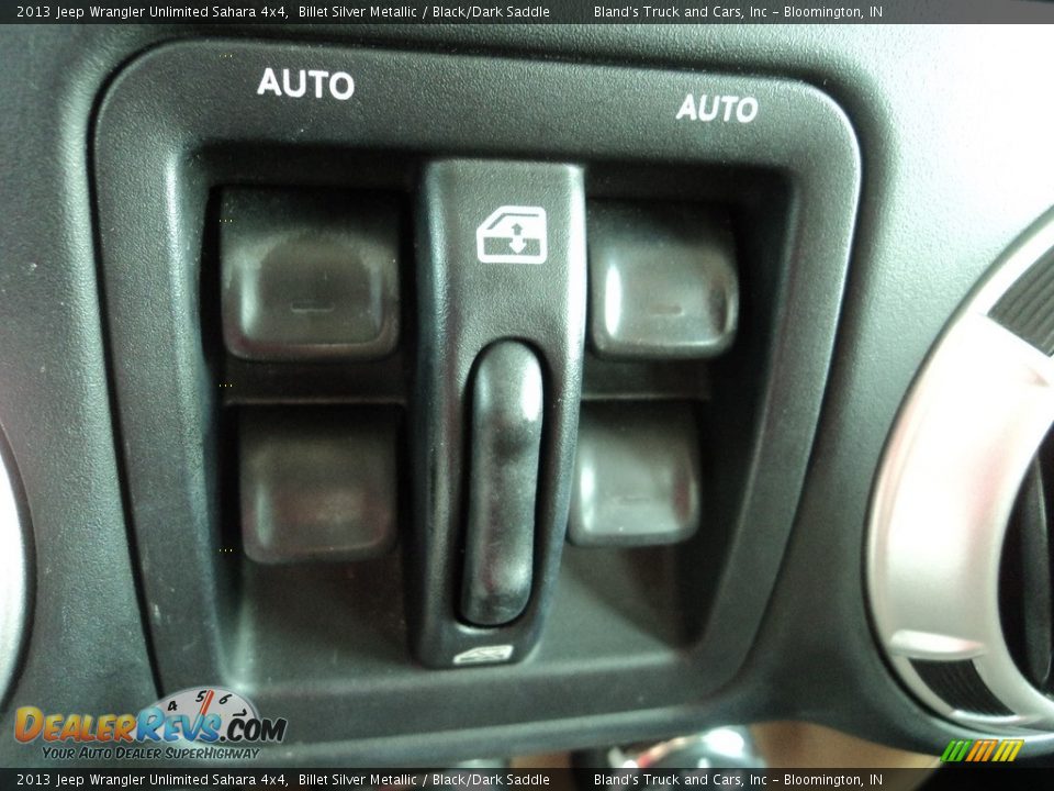 2013 Jeep Wrangler Unlimited Sahara 4x4 Billet Silver Metallic / Black/Dark Saddle Photo #21