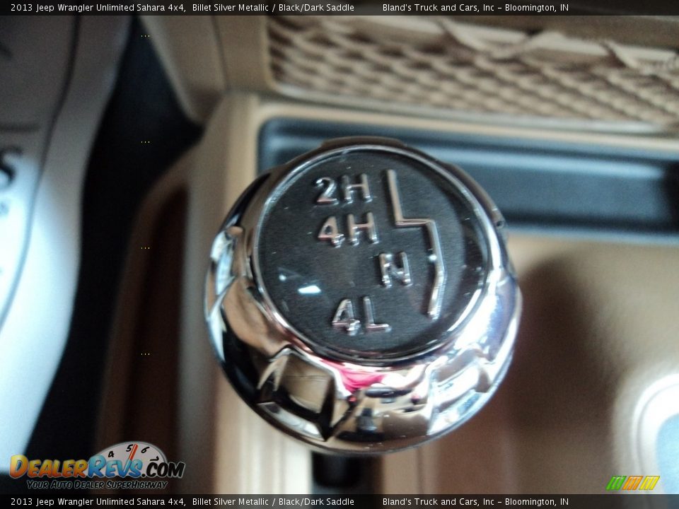 2013 Jeep Wrangler Unlimited Sahara 4x4 Billet Silver Metallic / Black/Dark Saddle Photo #26
