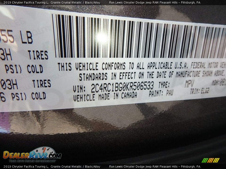 2019 Chrysler Pacifica Touring L Granite Crystal Metallic / Black/Alloy Photo #15