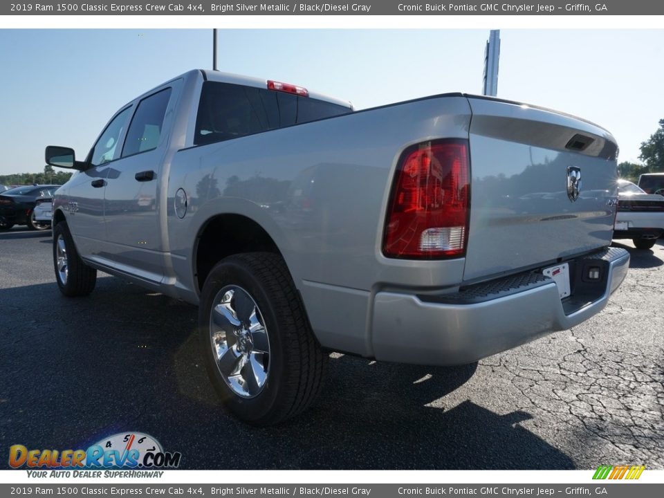 2019 Ram 1500 Classic Express Crew Cab 4x4 Bright Silver Metallic / Black/Diesel Gray Photo #14
