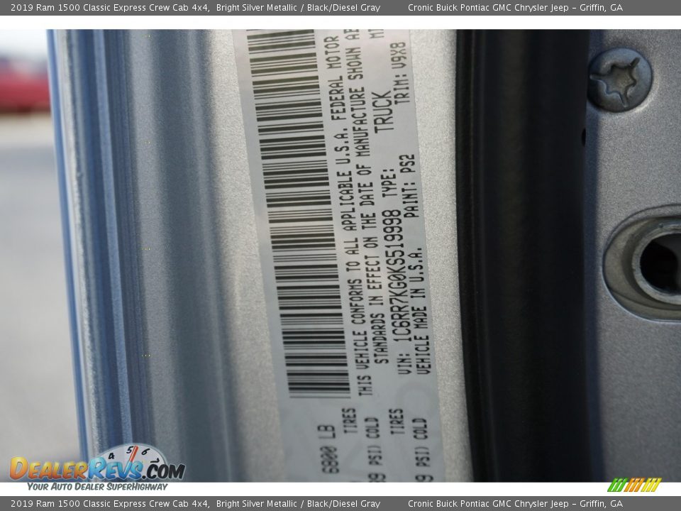 2019 Ram 1500 Classic Express Crew Cab 4x4 Bright Silver Metallic / Black/Diesel Gray Photo #16