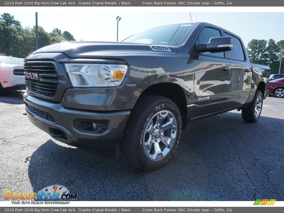 2019 Ram 1500 Big Horn Crew Cab 4x4 Granite Crystal Metallic / Black Photo #3