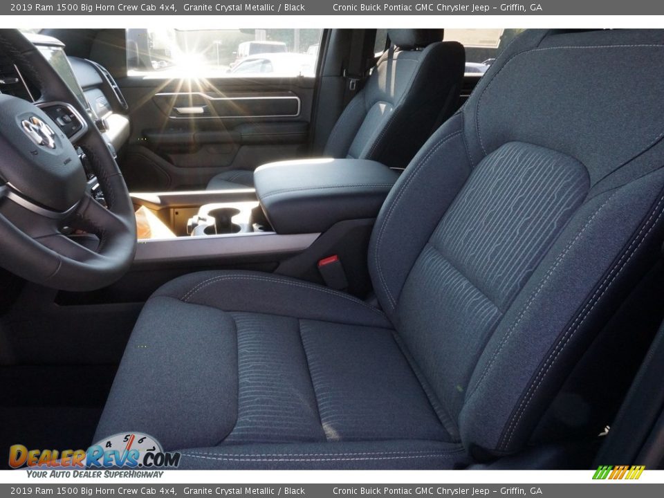 2019 Ram 1500 Big Horn Crew Cab 4x4 Granite Crystal Metallic / Black Photo #4