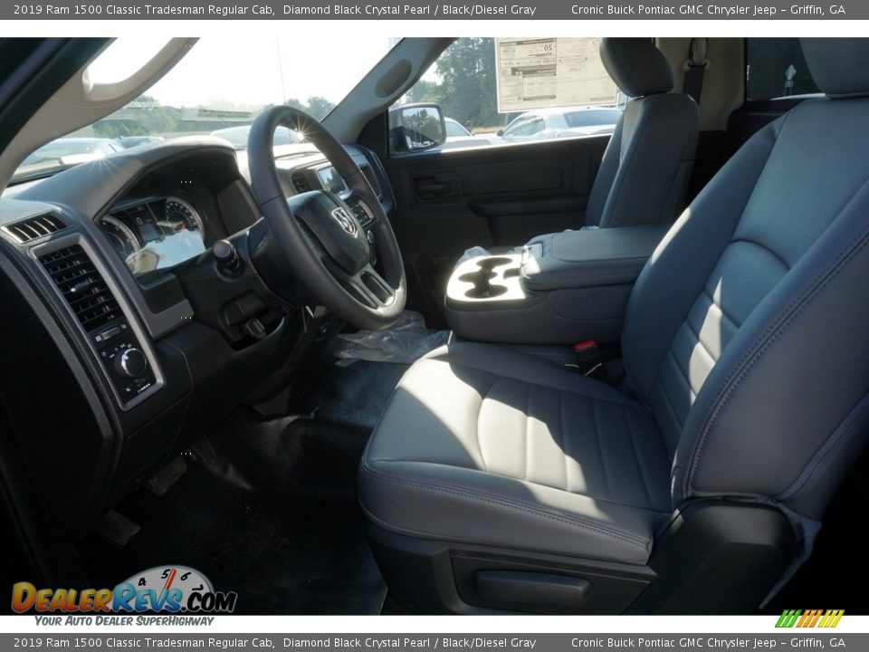 2019 Ram 1500 Classic Tradesman Regular Cab Diamond Black Crystal Pearl / Black/Diesel Gray Photo #4