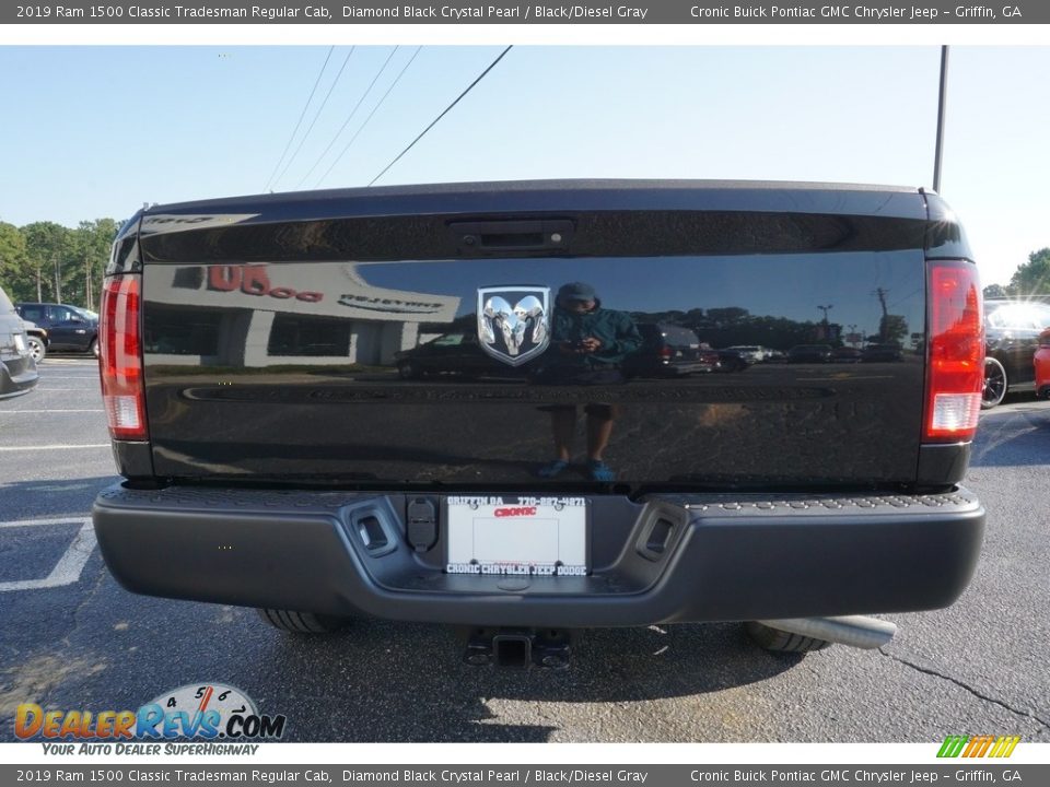 2019 Ram 1500 Classic Tradesman Regular Cab Diamond Black Crystal Pearl / Black/Diesel Gray Photo #12