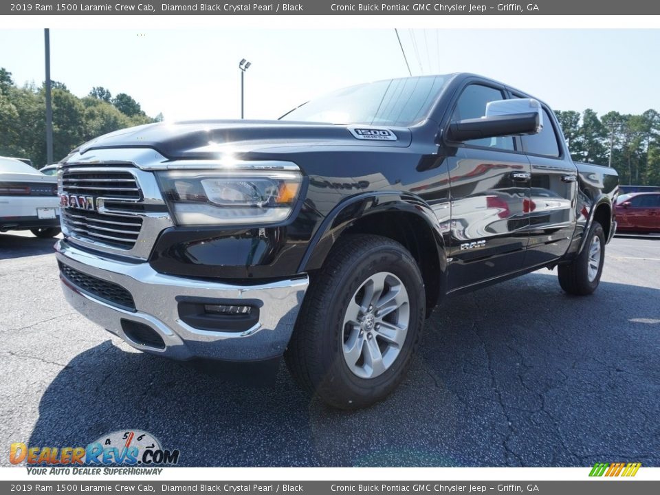 2019 Ram 1500 Laramie Crew Cab Diamond Black Crystal Pearl / Black Photo #3