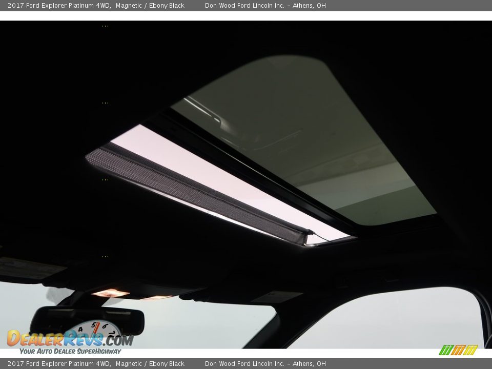 2017 Ford Explorer Platinum 4WD Magnetic / Ebony Black Photo #4