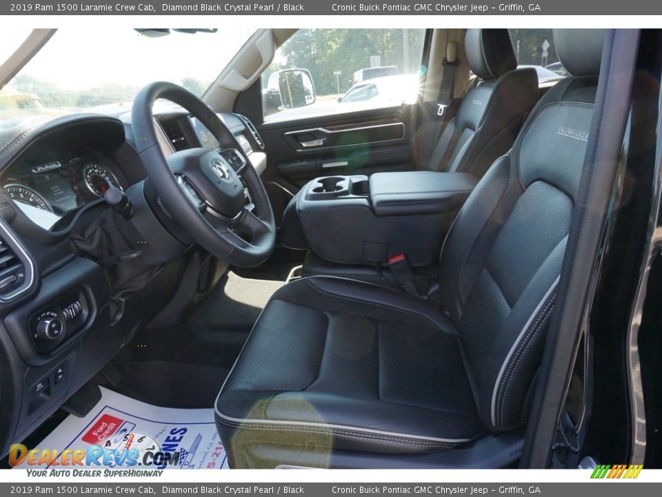 2019 Ram 1500 Laramie Crew Cab Diamond Black Crystal Pearl / Black Photo #4