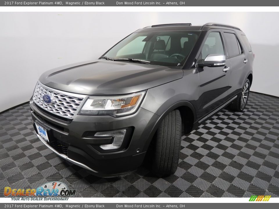 2017 Ford Explorer Platinum 4WD Magnetic / Ebony Black Photo #10