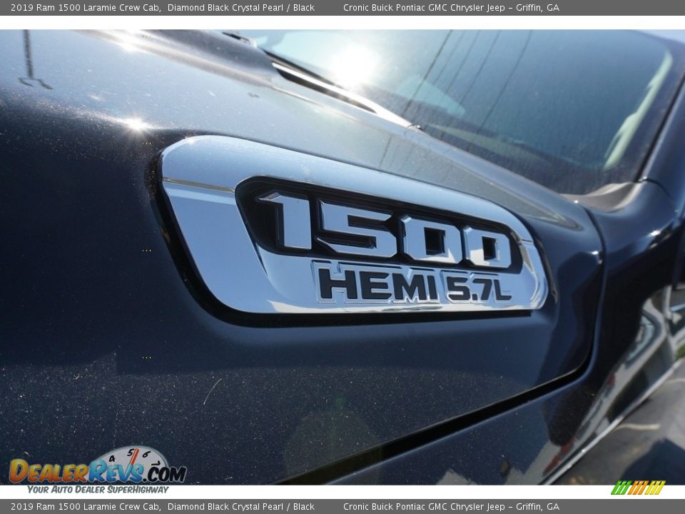 2019 Ram 1500 Laramie Crew Cab Diamond Black Crystal Pearl / Black Photo #9
