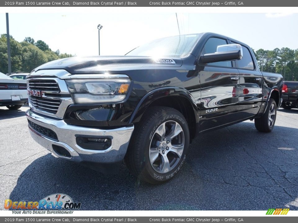 2019 Ram 1500 Laramie Crew Cab Diamond Black Crystal Pearl / Black Photo #3