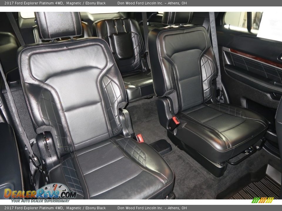 2017 Ford Explorer Platinum 4WD Magnetic / Ebony Black Photo #28