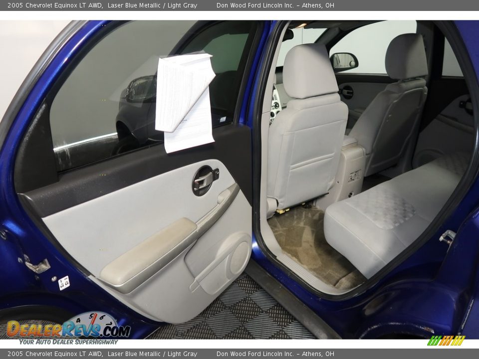 2005 Chevrolet Equinox LT AWD Laser Blue Metallic / Light Gray Photo #35