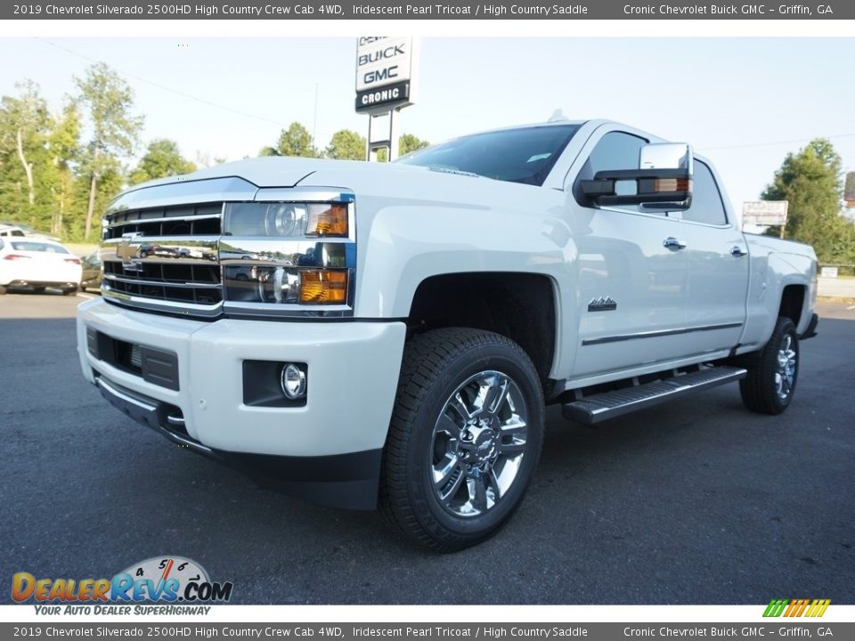 2019 Chevrolet Silverado 2500HD High Country Crew Cab 4WD Iridescent Pearl Tricoat / High Country Saddle Photo #3