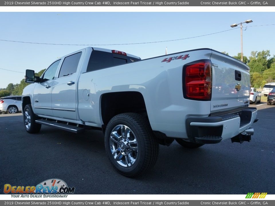 2019 Chevrolet Silverado 2500HD High Country Crew Cab 4WD Iridescent Pearl Tricoat / High Country Saddle Photo #16