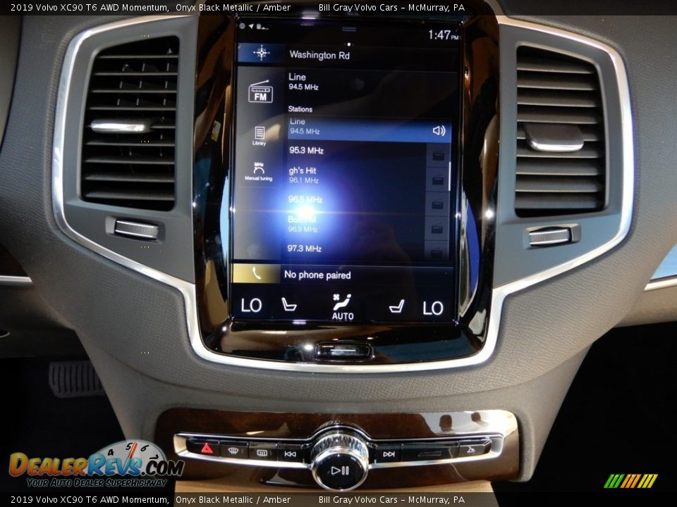 2019 Volvo XC90 T6 AWD Momentum Onyx Black Metallic / Amber Photo #15