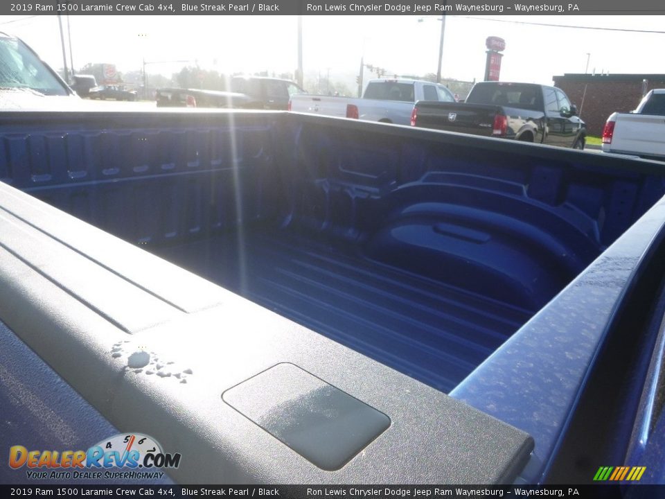 2019 Ram 1500 Laramie Crew Cab 4x4 Blue Streak Pearl / Black Photo #5