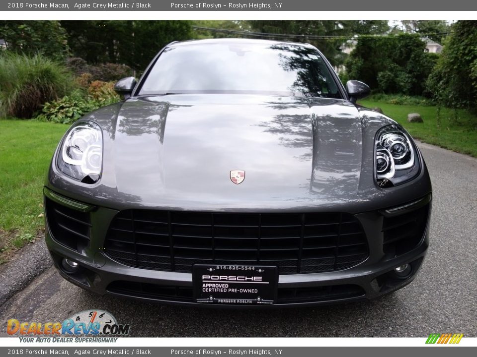 2018 Porsche Macan Agate Grey Metallic / Black Photo #2