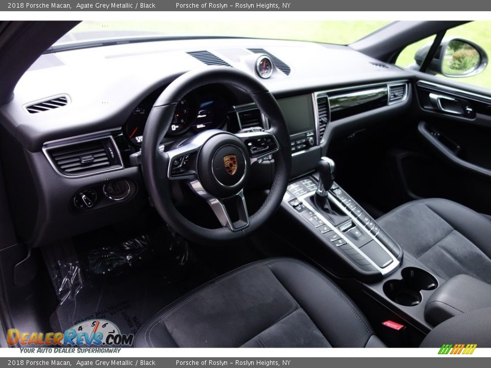 2018 Porsche Macan Agate Grey Metallic / Black Photo #19