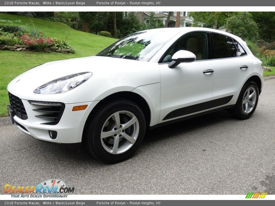 2018 Porsche Macan White / Black/Luxor Beige Photo #1