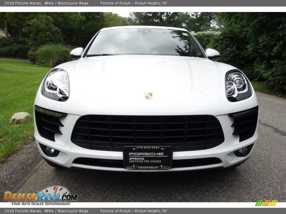 2018 Porsche Macan White / Black/Luxor Beige Photo #2