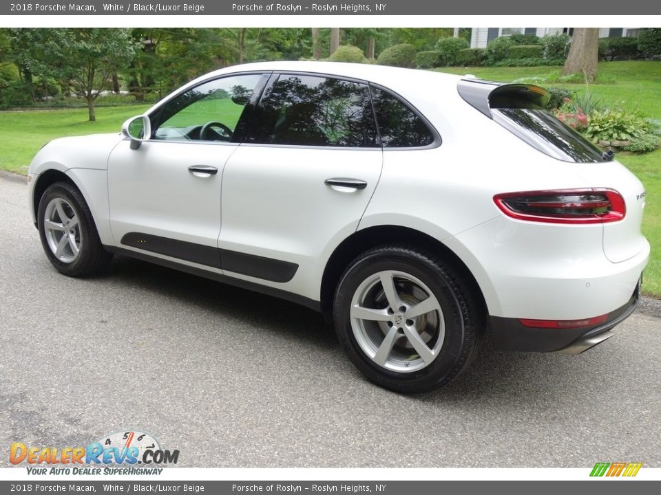 2018 Porsche Macan White / Black/Luxor Beige Photo #4