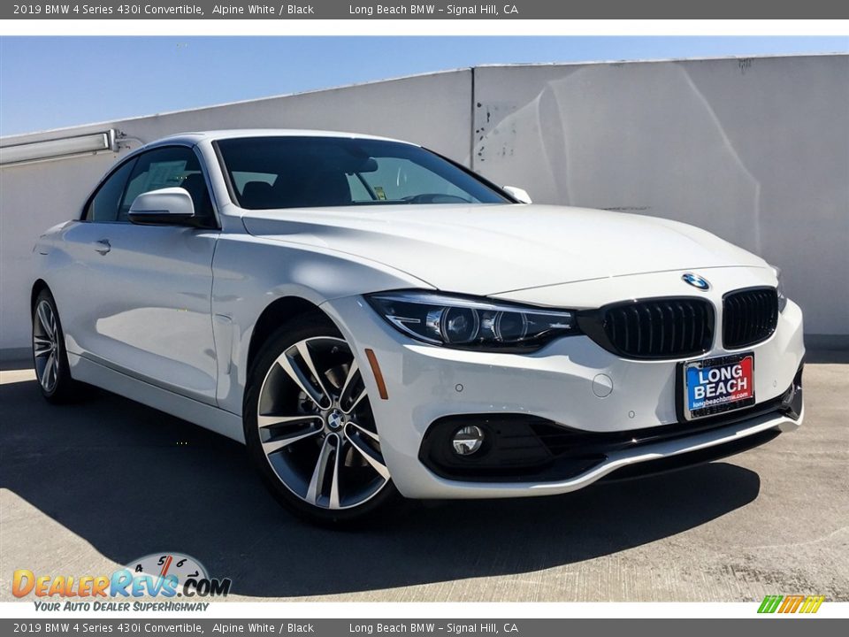 Front 3/4 View of 2019 BMW 4 Series 430i Convertible Photo #12