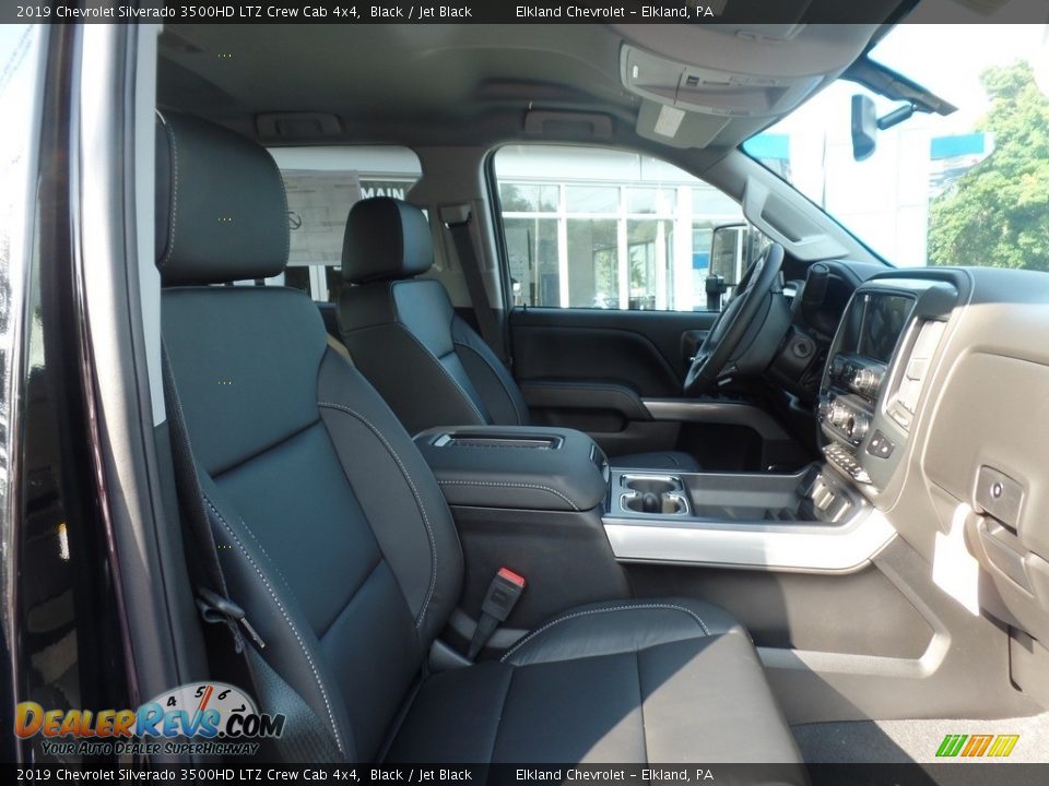 2019 Chevrolet Silverado 3500HD LTZ Crew Cab 4x4 Black / Jet Black Photo #16