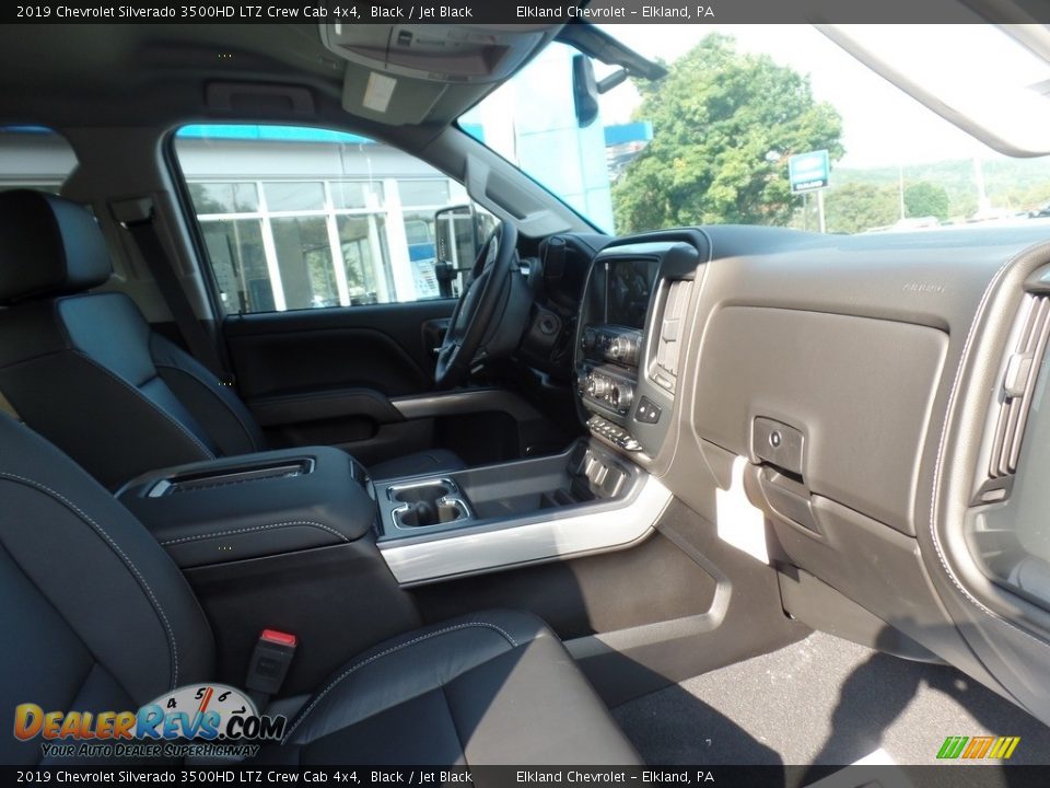 2019 Chevrolet Silverado 3500HD LTZ Crew Cab 4x4 Black / Jet Black Photo #17