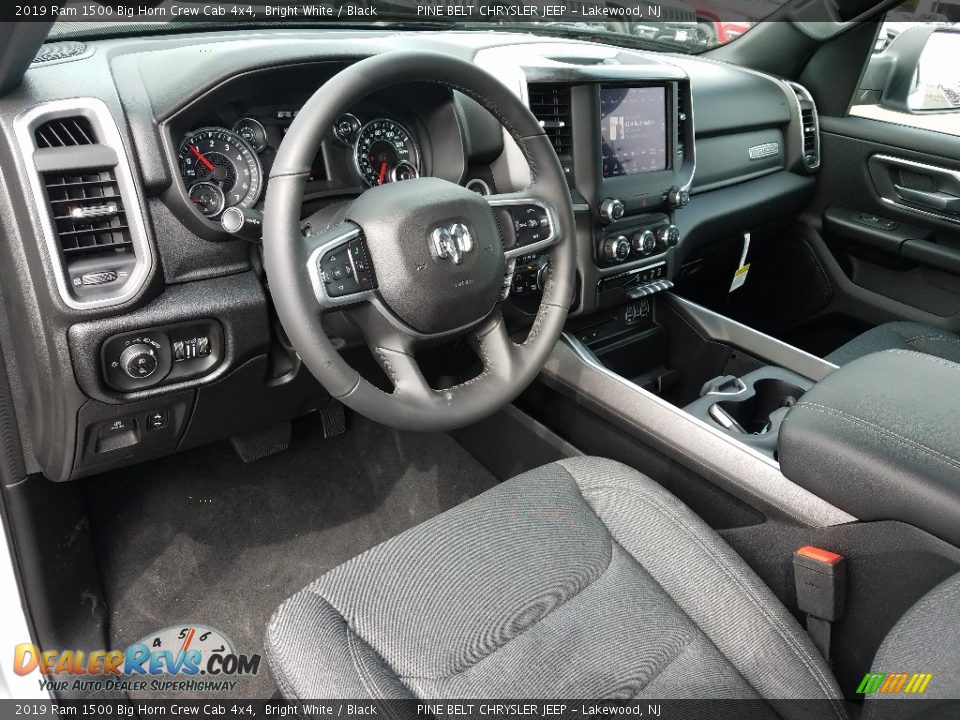 2019 Ram 1500 Big Horn Crew Cab 4x4 Bright White / Black Photo #7