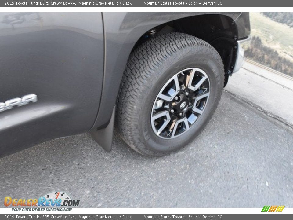 2019 Toyota Tundra SR5 CrewMax 4x4 Magnetic Gray Metallic / Black Photo #35