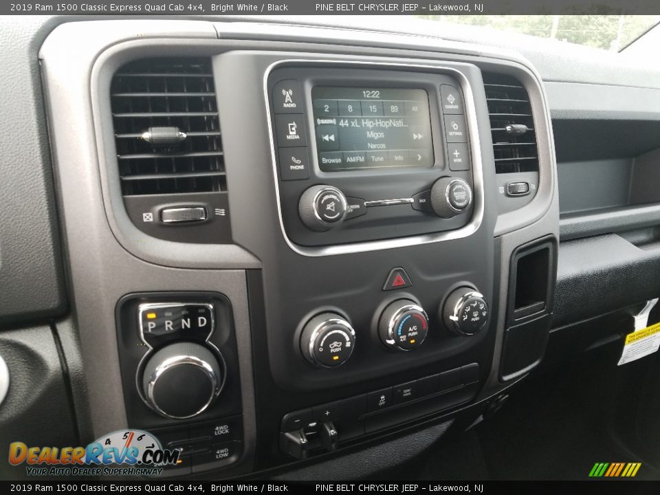2019 Ram 1500 Classic Express Quad Cab 4x4 Bright White / Black Photo #10